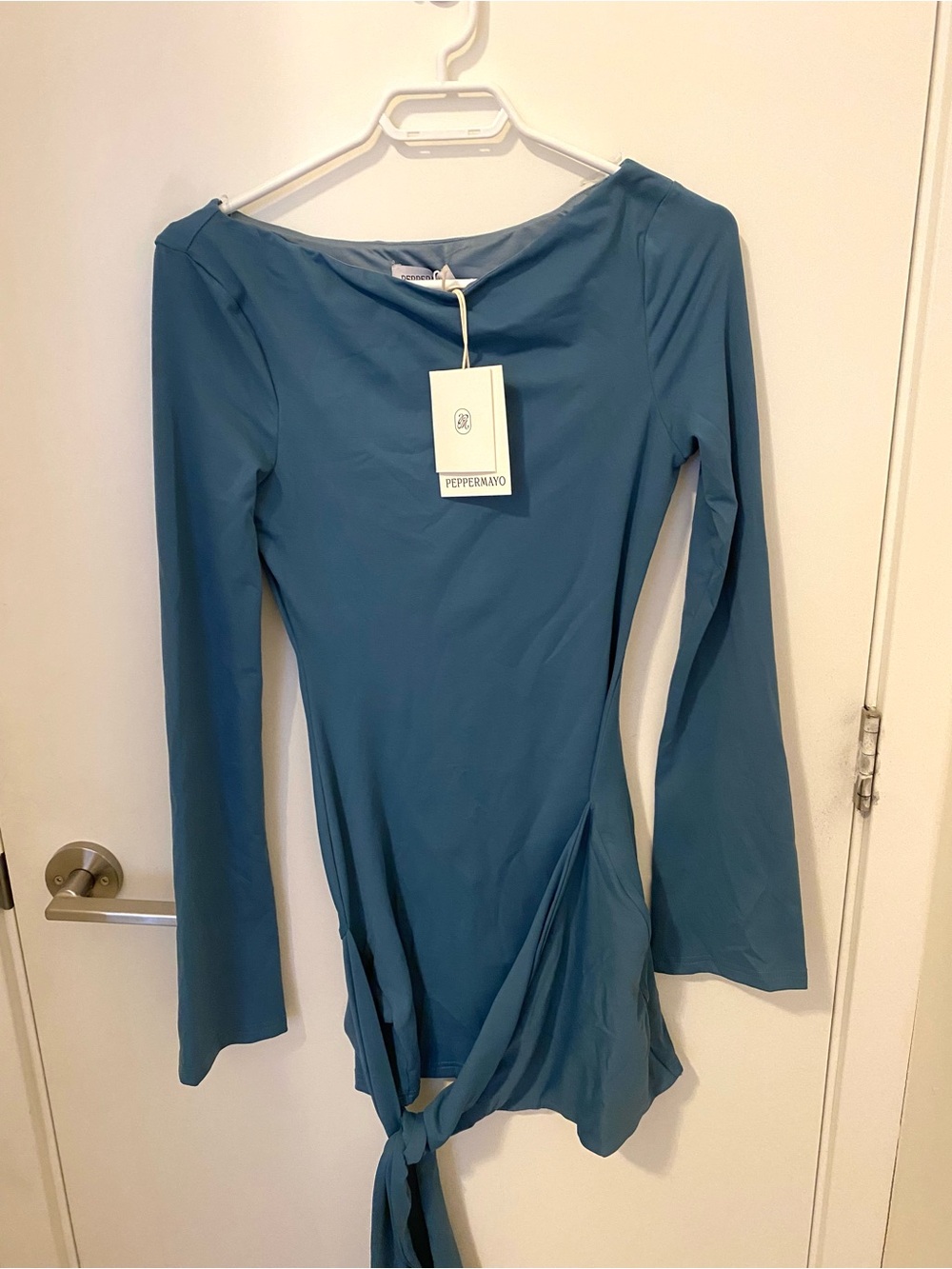 Beautiful long sleeve bodycon mini dress European summer new with tag - Picture 4 of 6